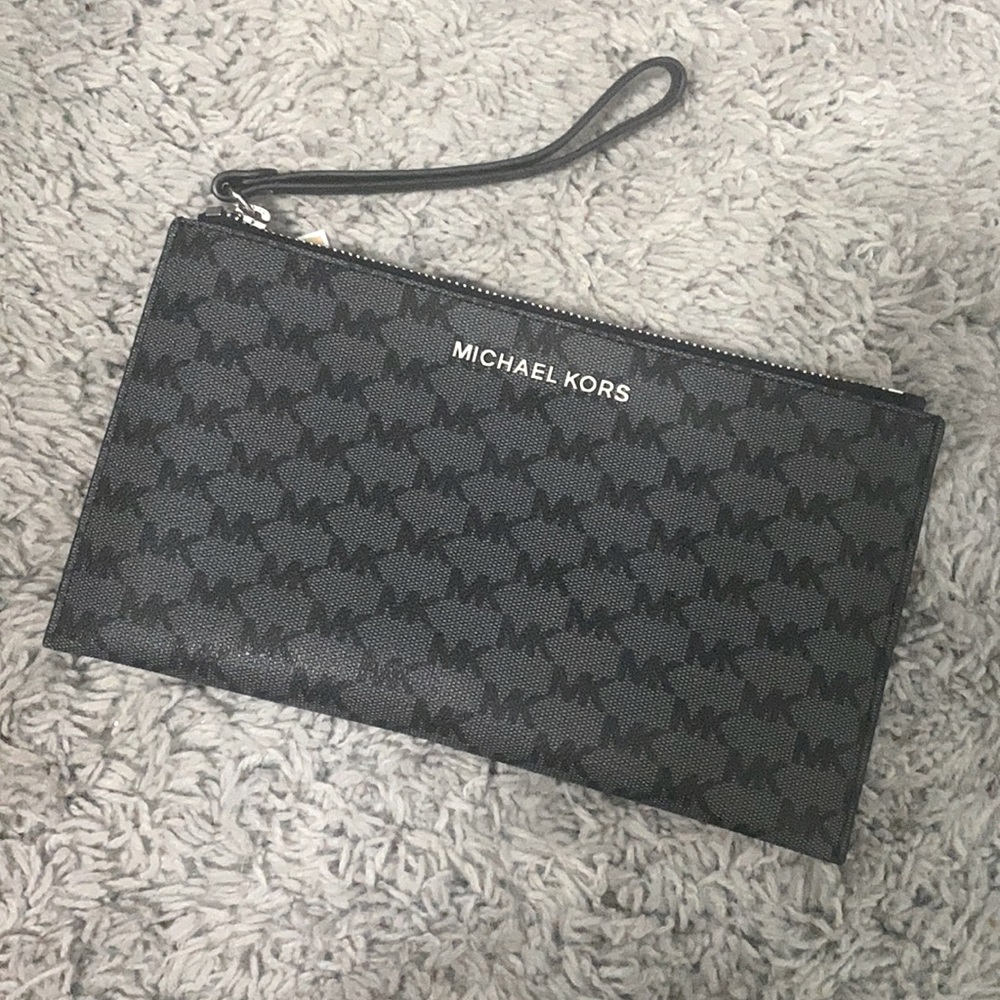Michael kors hand bag